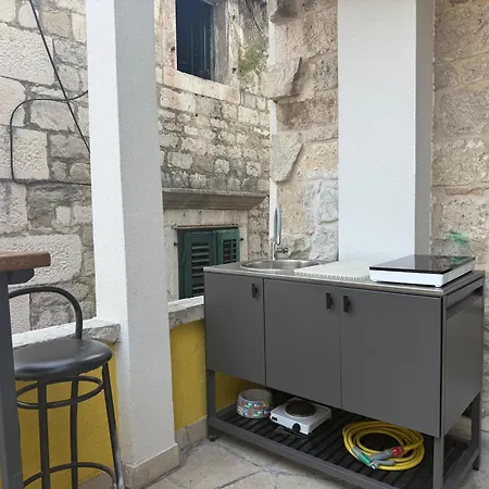 Teraca U Babe- In The Town Center Omiš