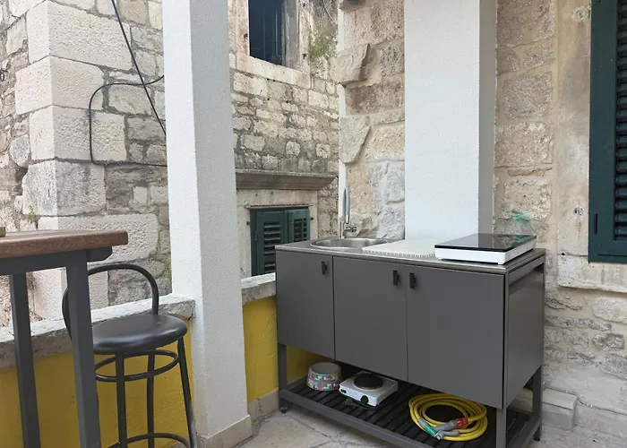 Teraca U Babe- In The Town Center Omiš