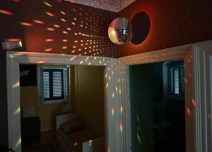 Teraca U Babe- In The Town Center